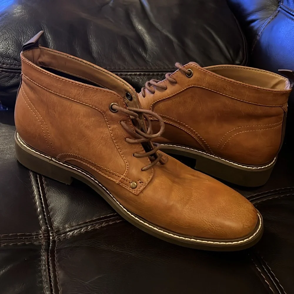 GUESS men’s leath ankle shoes - Picture 6 of 8